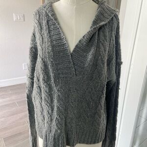American Eagle Cozy V-Neck Cable Knit Sweater in Charcoal Gray Oversized Size XS